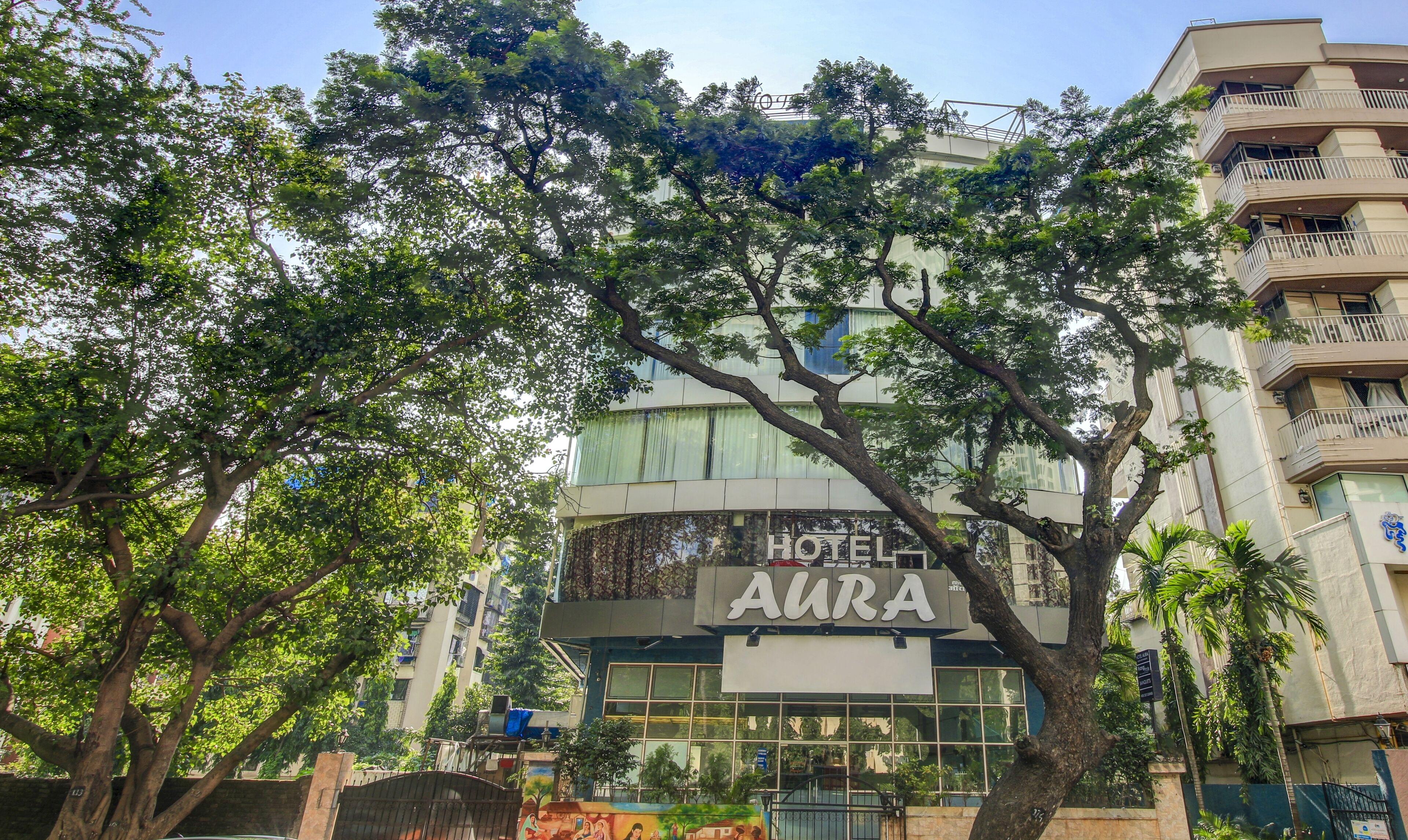 Hotel Aura - Near Malad Link Road - Mumbai — Photos 2